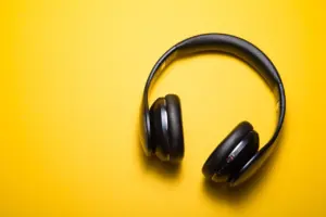 does noise cancelling protect hearing